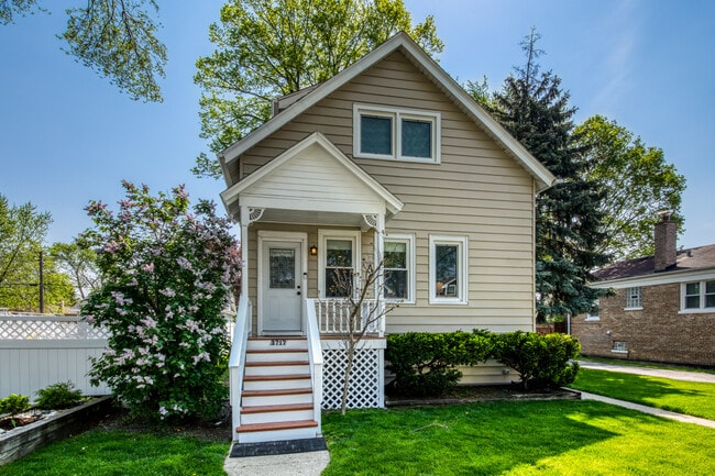 Photo - 3717 Highland Ave