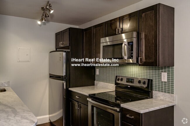 Building Photo - 86 Jersey St Unit 3 Rental