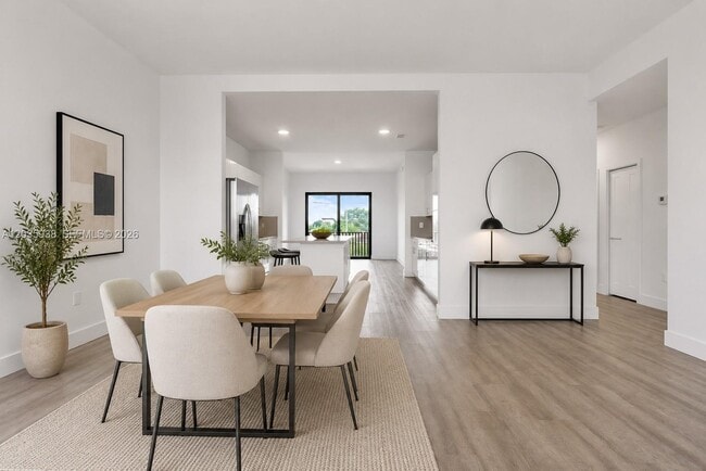 Photo - 440 E 16th St Unidad 436