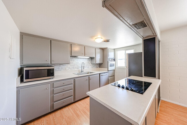 Photo - 6544 N 12th St Unit 16