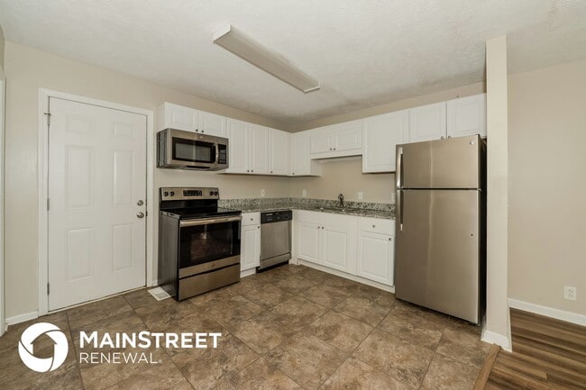 Photo - 3203 Lakeford Dr