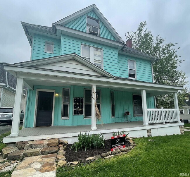 Building Photo - 423 S Fess Ave Unit 5