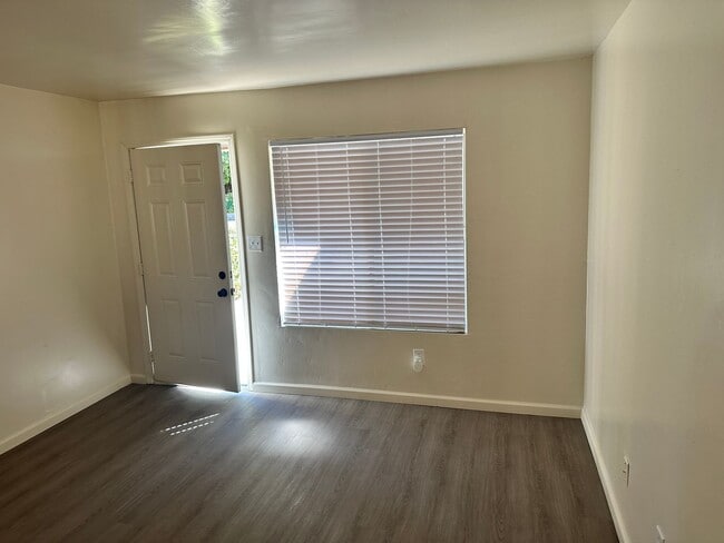 Photo - 3013 N Half Moon Dr Unidad B
