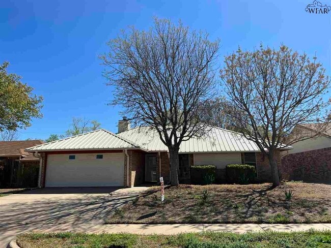 Photo - 2108 Selma Dr
