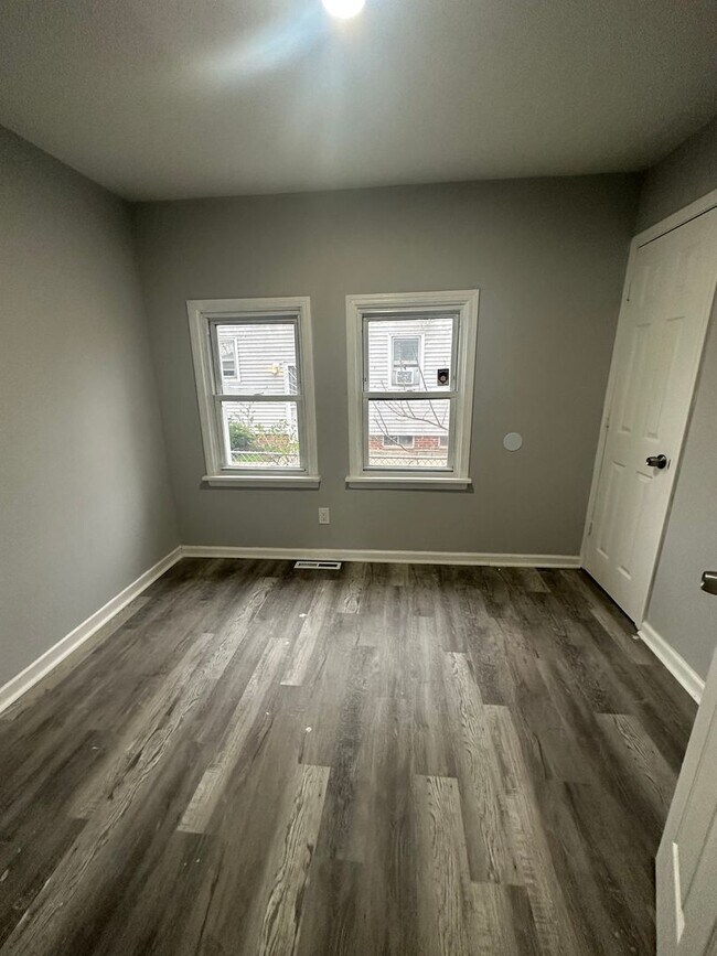 Photo - 3bd Single Garfield Section 8