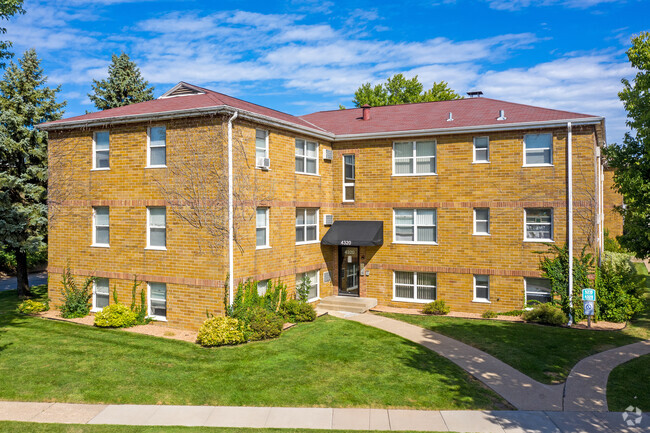 Building Photo - Park Point Apartments