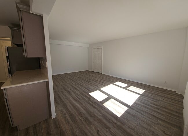 Photo - 8800 Boulevard East Unidad 4B