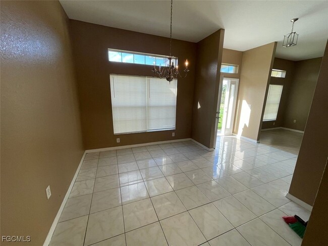 Photo - 2710 55th St W