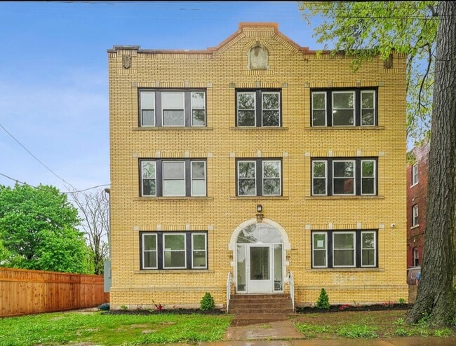 208-210 Magnolia Street - 208-210 Magnolia Street Apartment