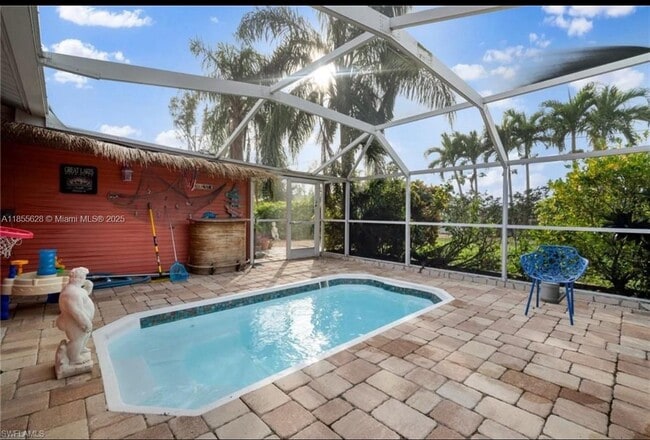 Building Photo - 2720 SW 11th Pl Rental