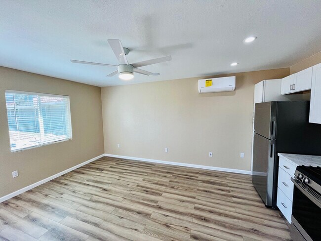 Photo - 42848 48th St W