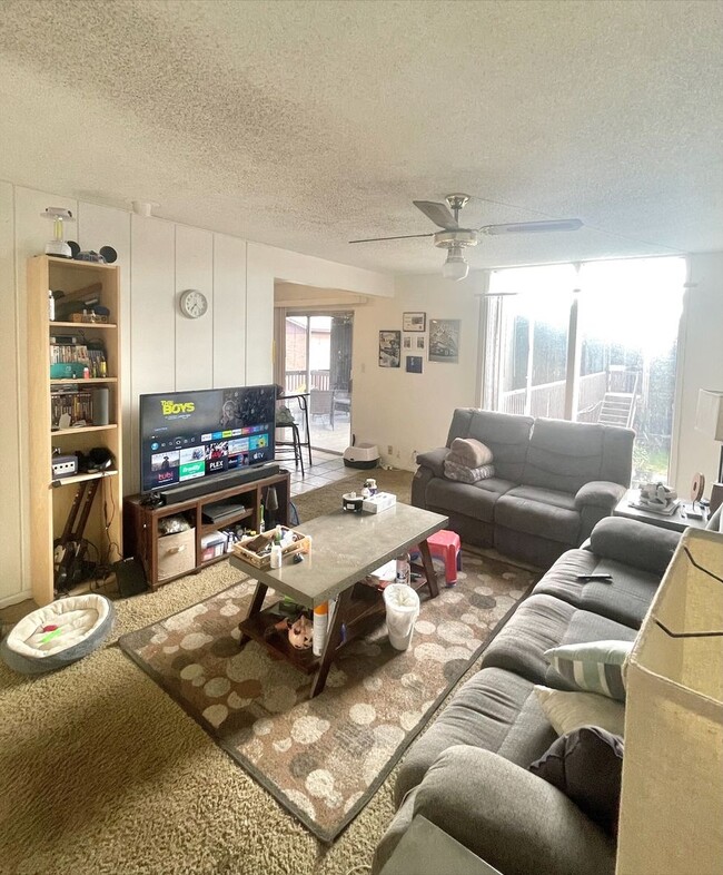 Photo - Spacious Upper Level 2 Bdrm 1 Bath (Family... Apartment Unit 4