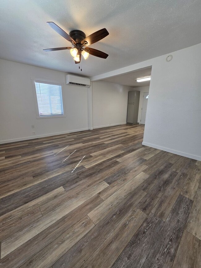 Photo - SINGLE LEVEL UPDATED 2 BED 1 BATH HOUSE