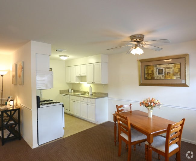 Willow Ridge Apartments For Rent in Willow Grove, PA