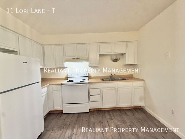 Photo - 11 Lori Ln Unit T
