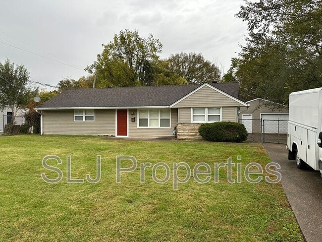 Building Photo - 9337 Donerail Way