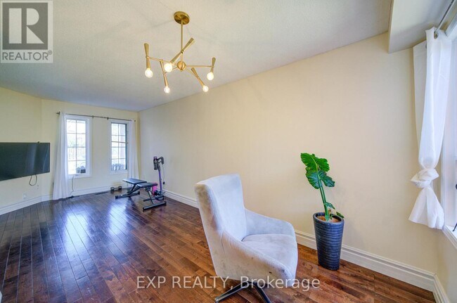 Photo - 3824 Allcroft Rd