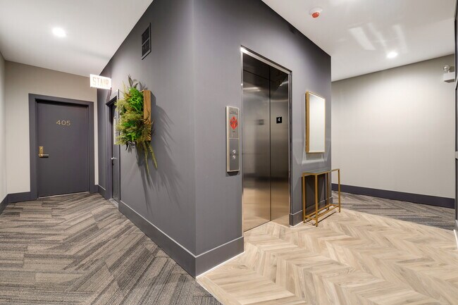 Photo - Damen Apartments