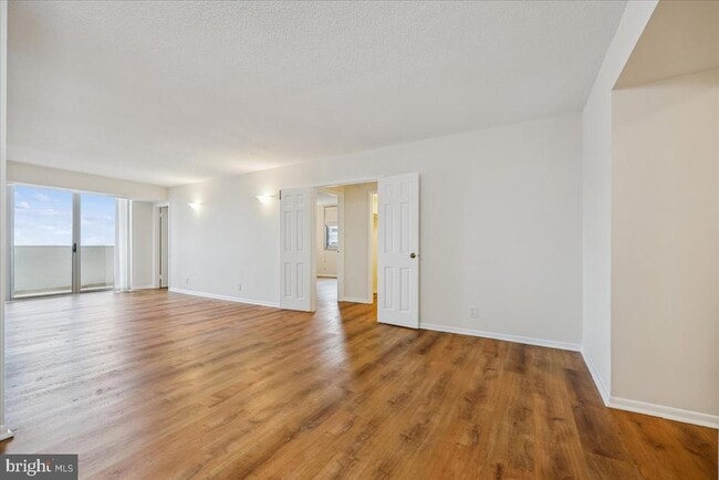 Photo - 4601 N Park Ave Unit 1616