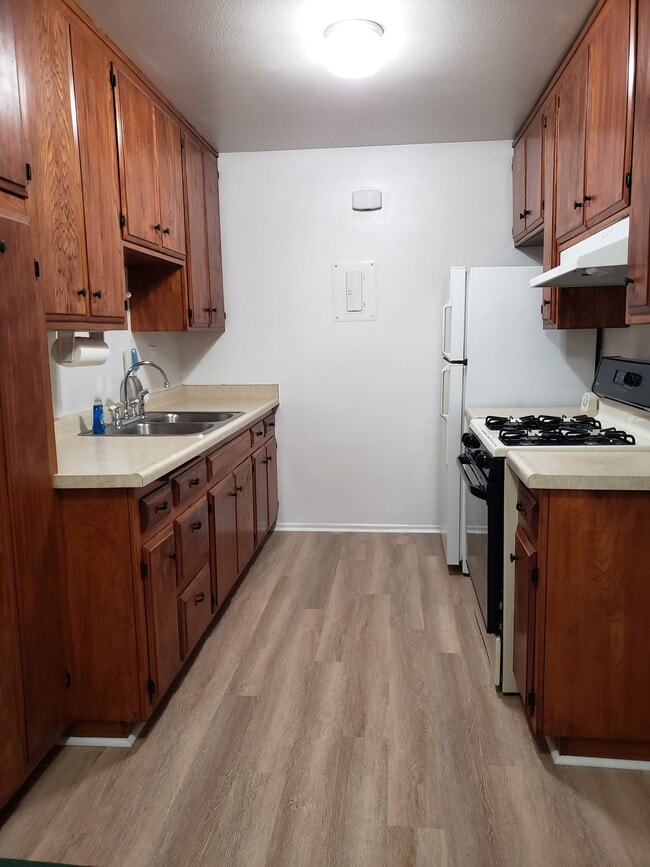 Photo - 150 E Lakeshore Dr Unit 55+