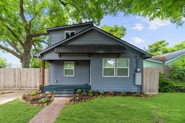 Building Photo - 325 S Bell Dr Rental