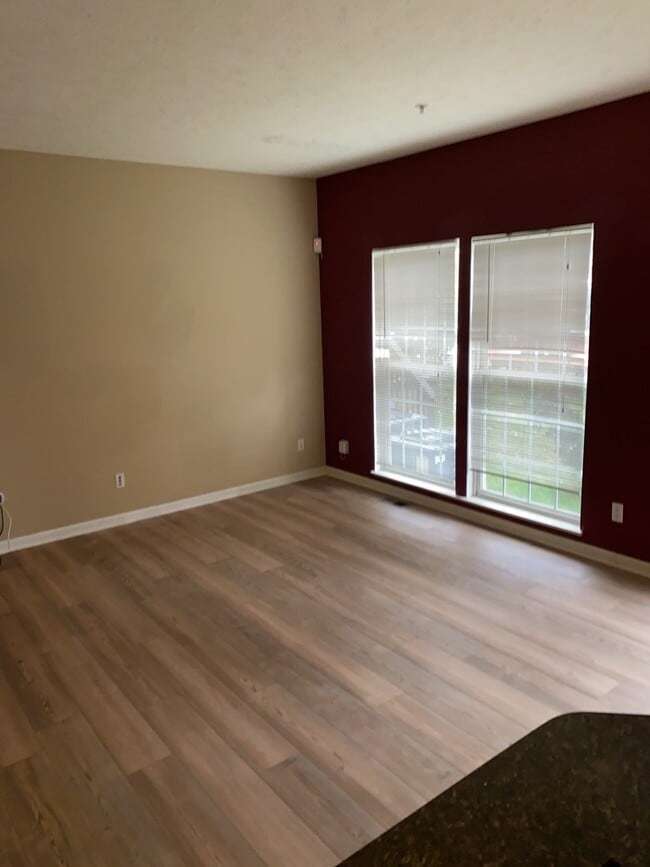 Photo - 2898 Andover Cir