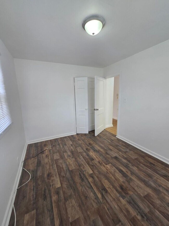 Photo - Two Bedroom Duplex located on the Eastside Near Arlington  and 21st Street !