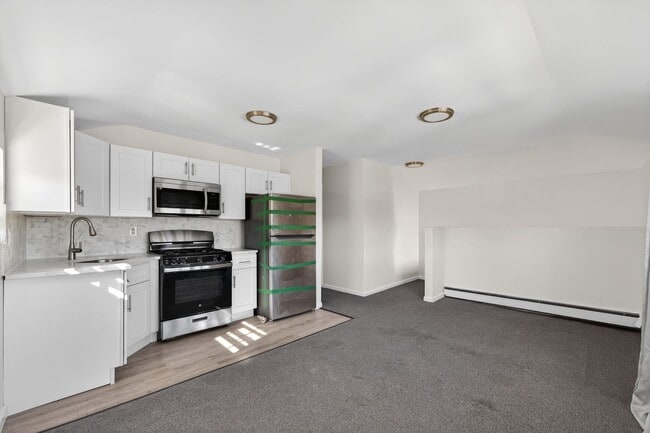 Photo - 147-20 226th St Unidad 147-20 226th St - Second Floor