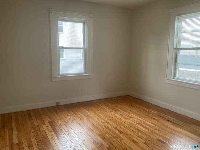 Photo - 340 Knowlton St