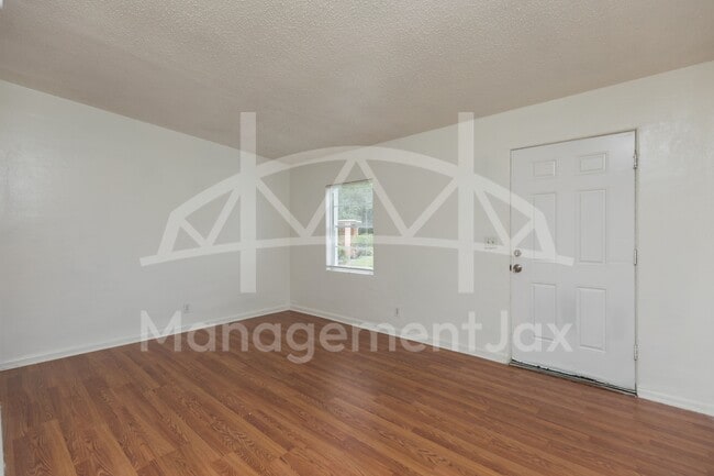 Photo - 5601 Pansy Ln