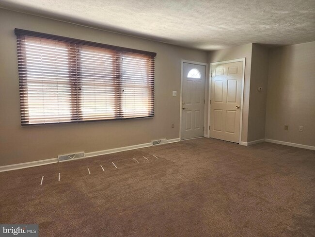 739 Stouffer Ave