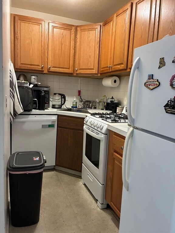 Photo - 142 Kenrick St