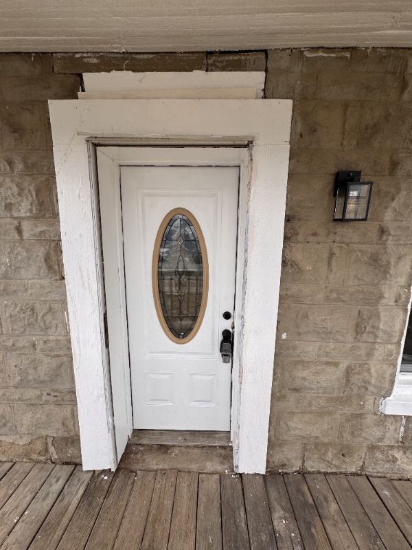 Photo - 348 Logan St