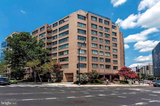 Photo - 2201 L St NW Unit 812