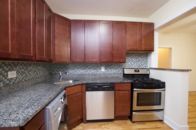 Photo - 3450 N Racine Ave Unit 2C