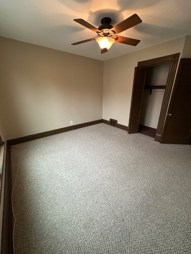 Photo - 838 1/2 Centerway St. Upper