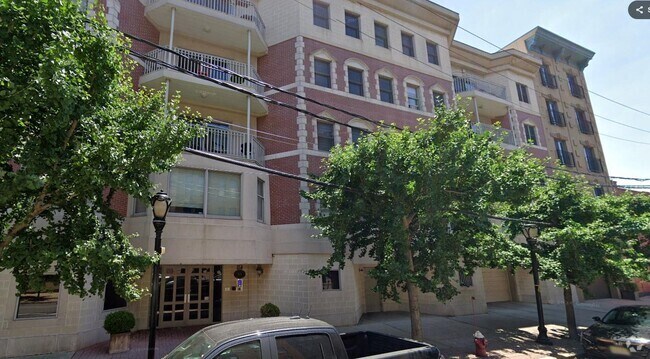Building Photo - 109 Jackson St Unit 3B Rental