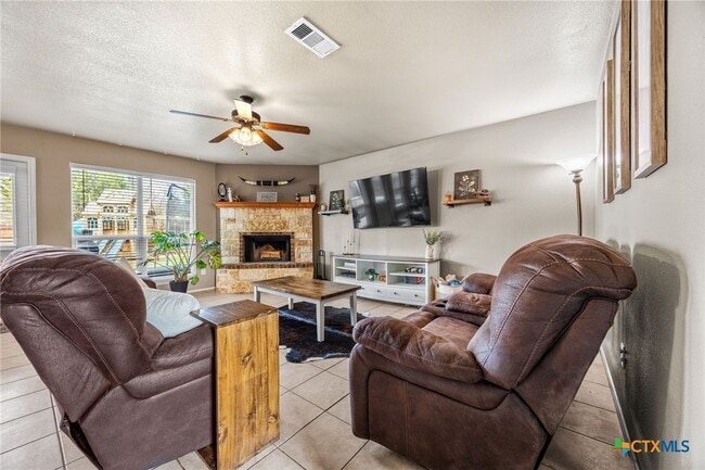 Photo - 4103 Dewitt County Ct