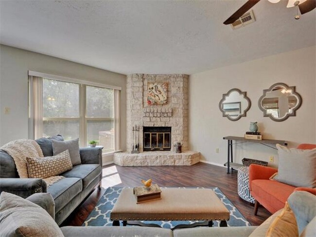 Photo - 7601 Hawkeye Dr