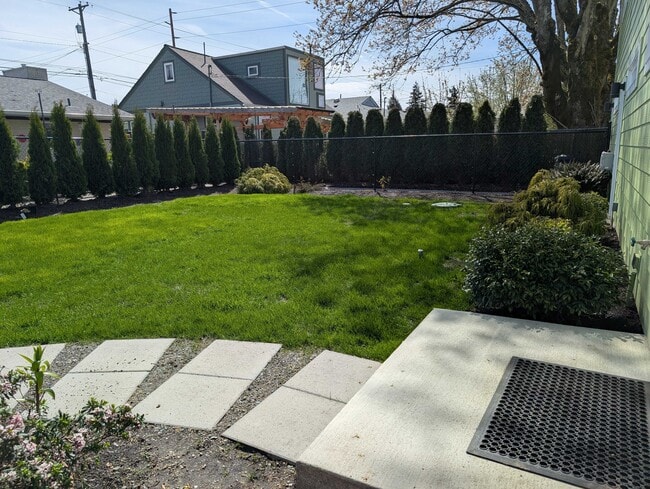 Photo - 2414 N Stevens St