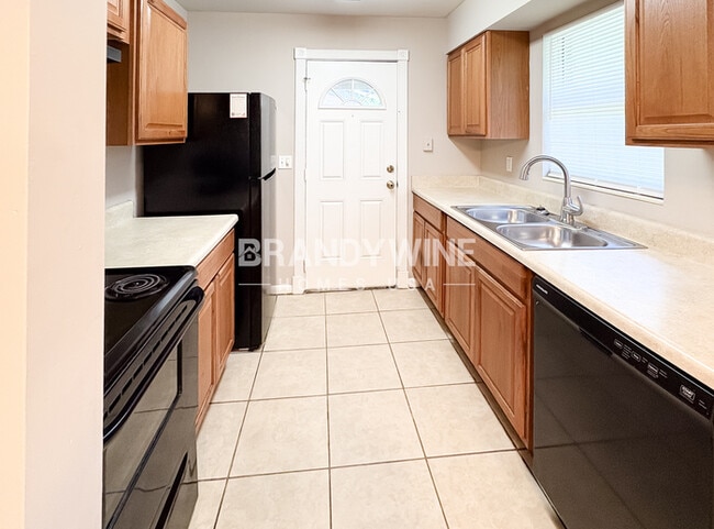 Photo - 6203 Shetland Rd