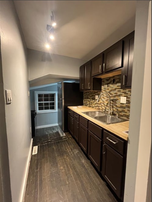 Building Photo - 4167 S 1st Pl