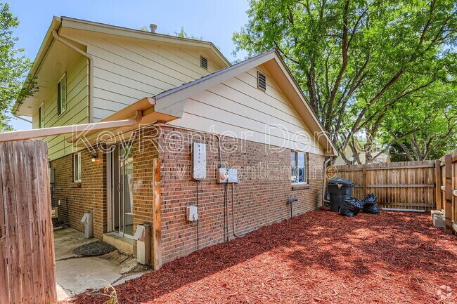 Building Photo - 1350 Zephyr St Unit 1 Rental