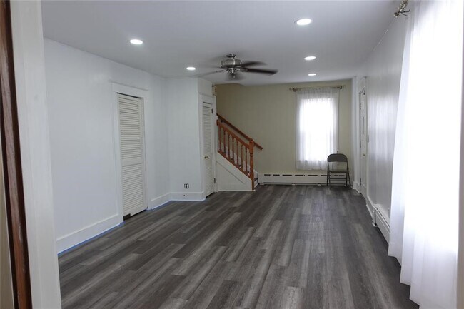 Photo - 304 Massachusetts Ave