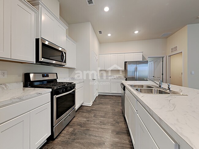 Photo - 298 Caminha Rd