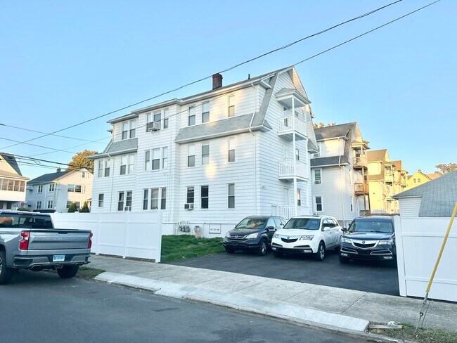 Photo - 71 Tremont Ave Unit 71 Tremont Avenue