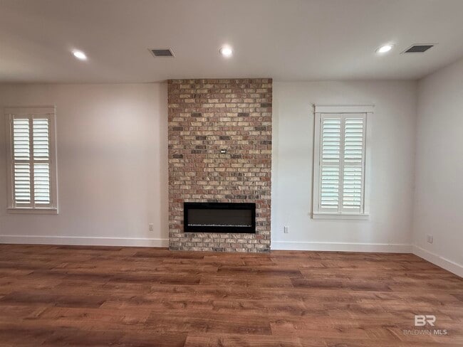 Photo - 10391 Emmanuel St