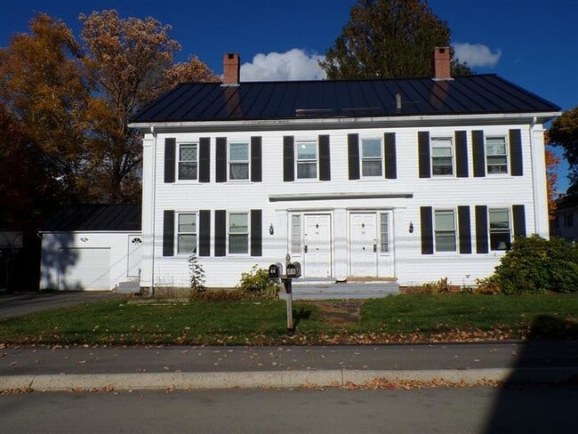 Building Photo - 86/88 North Main Ave, Orono ME Unit 88