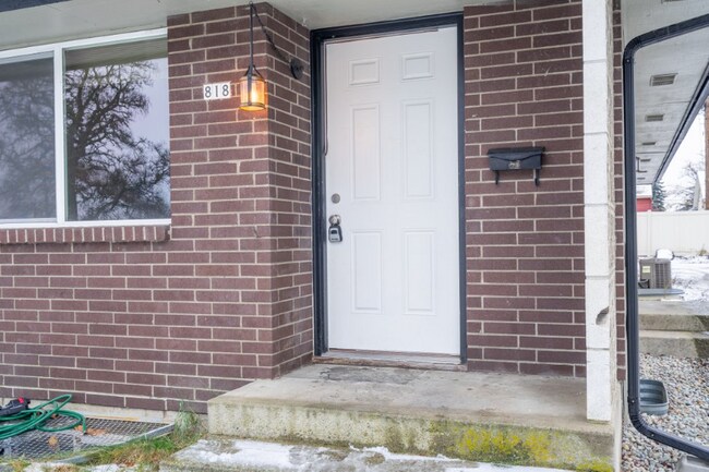 Photo - 818 E Princeton Ave