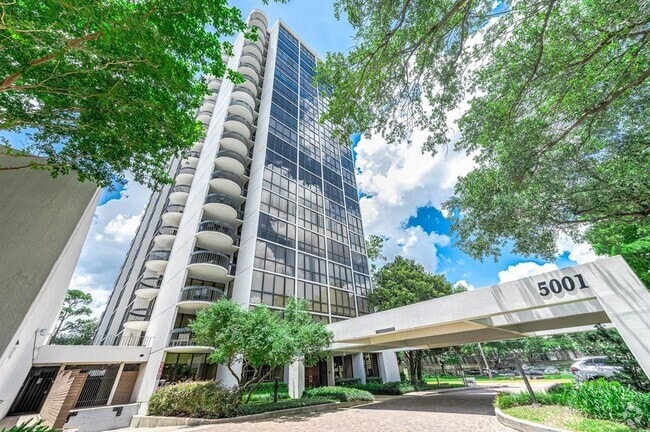 Building Photo - 5001 Woodway Dr Unit 705 Rental
